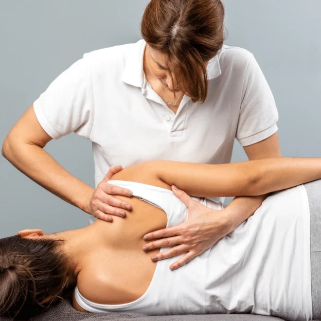 Séance d'ostéopathie - Traitement manuel doux et précis par un ostéopathe en Suisse